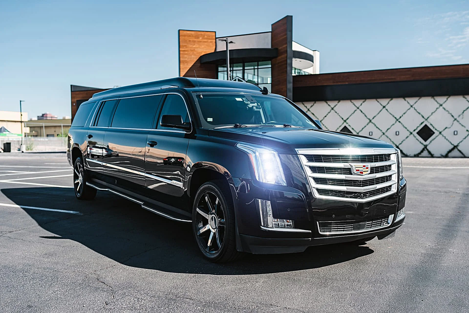 Five Key Reasons to Choose Airport Limo Service in Georgetown